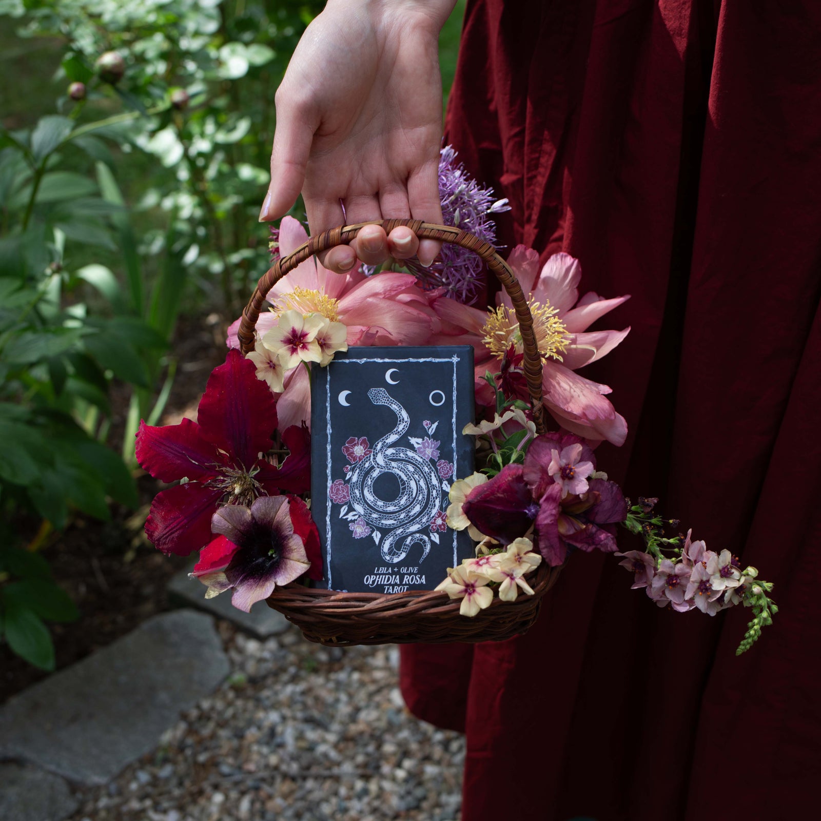 The Botanical Tarot Deck Ophidia Rosa